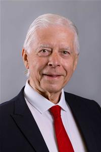 Profile image for Councillor Bob Waterton